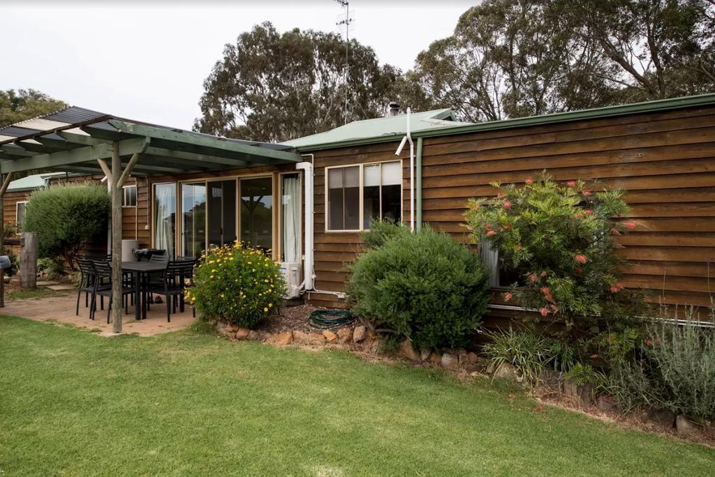 Sunflowers Animal Farm & Farmstay Margaret River Ngoại thất bức ảnh